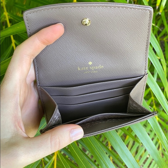 COPY - Kate spade small wallet - Picture 4 of 4